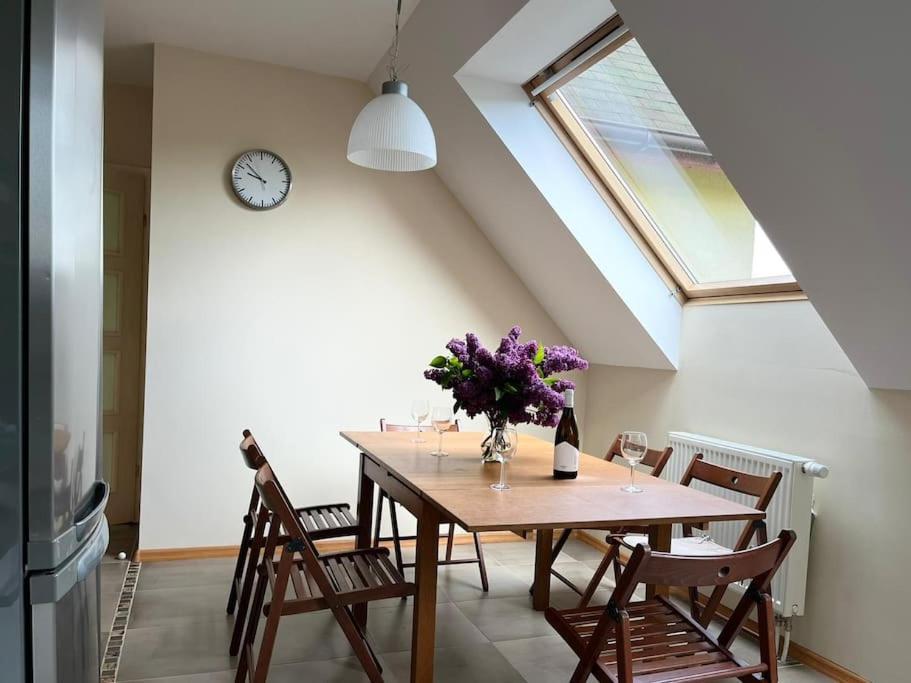 Apartament Hemingwaya Jelenia Góra Exterior foto