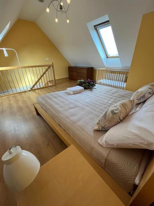 Apartament Hemingwaya Jelenia Góra Exterior foto